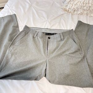 Men’s Under Armour Light Gray Trousers (Great for Golf)